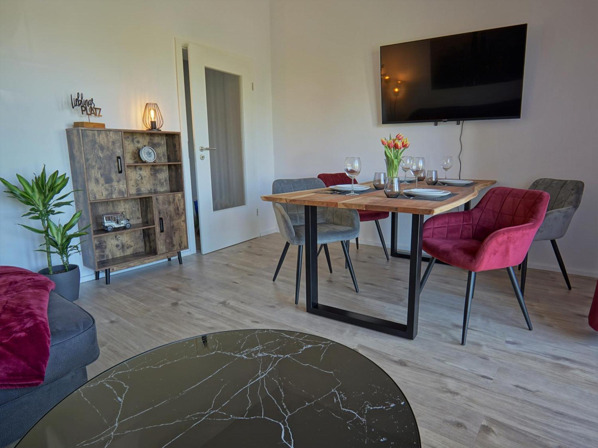 "Hogulu" Brandenburg, Balkon, Neustadt, Kueche, Wassernaehe - Parkplatz Inklusive Apartment Бранденбург Стая снимка