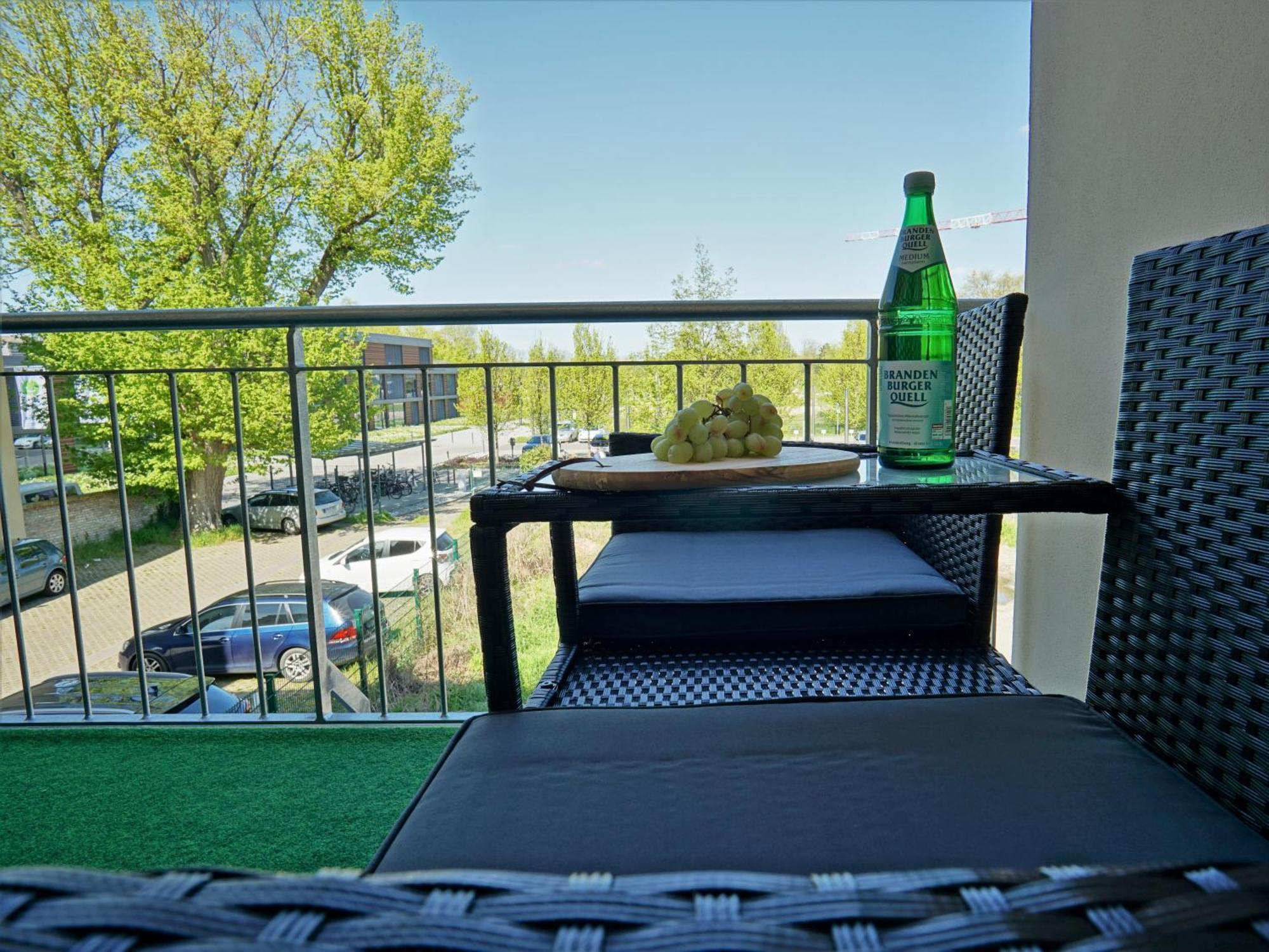 "Hogulu" Brandenburg, Balkon, Neustadt, Kueche, Wassernaehe - Parkplatz Inklusive Apartment Бранденбург Стая снимка