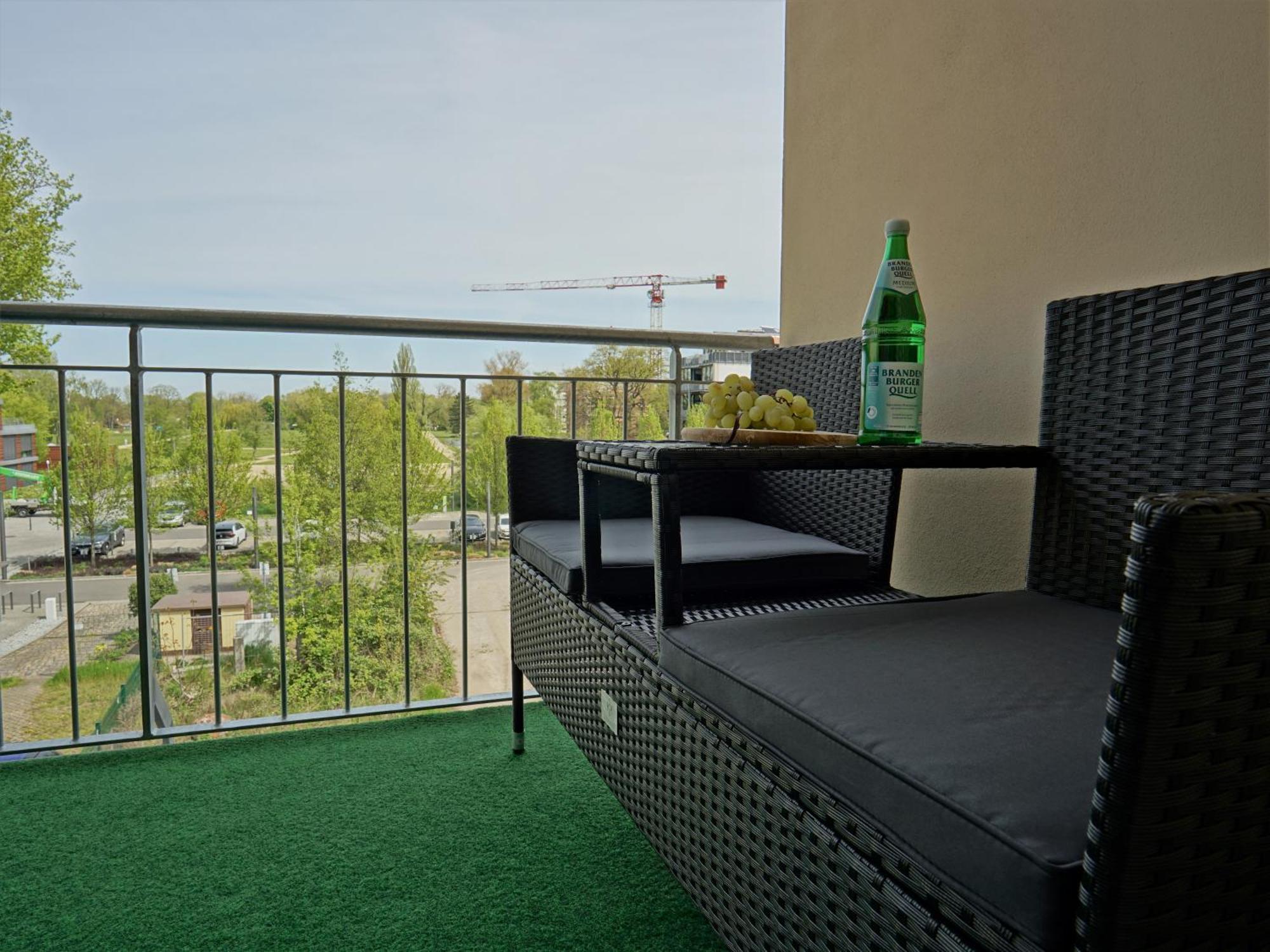 "Hogulu" Brandenburg, Balkon, Neustadt, Kueche, Wassernaehe - Parkplatz Inklusive Apartment Бранденбург Стая снимка